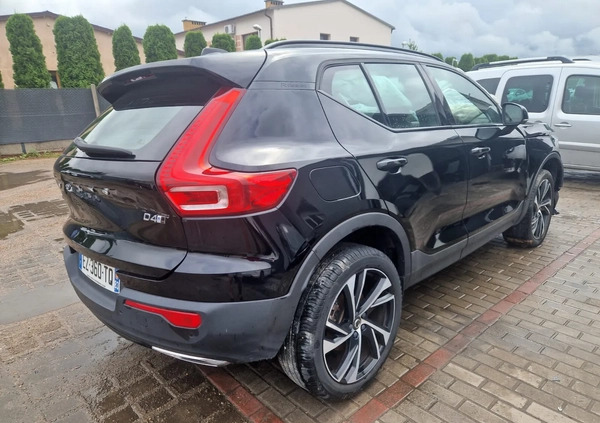 Volvo XC 40 cena 39900 przebieg: 67000, rok produkcji 2018 z Chodzież małe 529